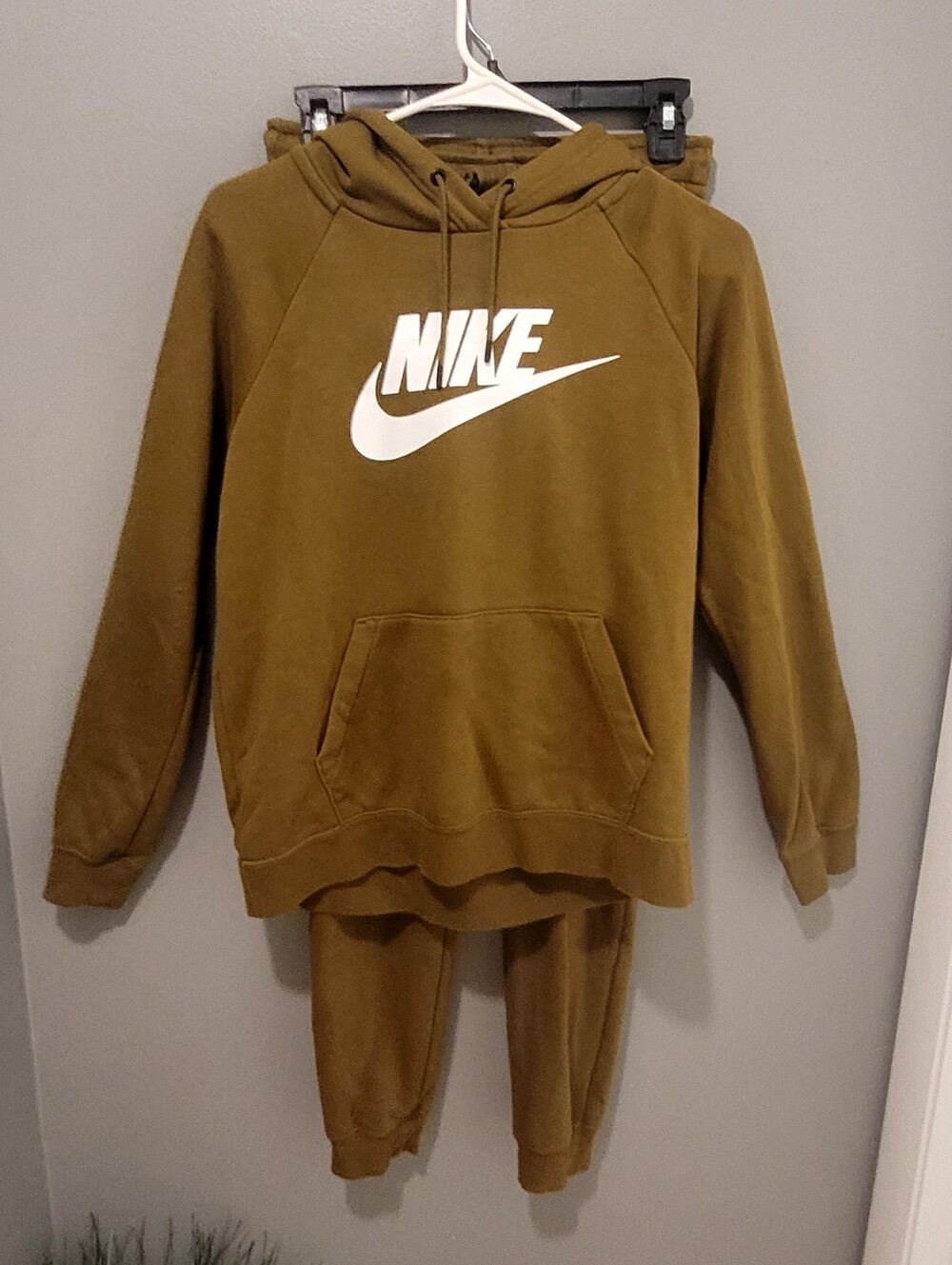 Nike Two Piece Jogger OutfitSz Xs-S